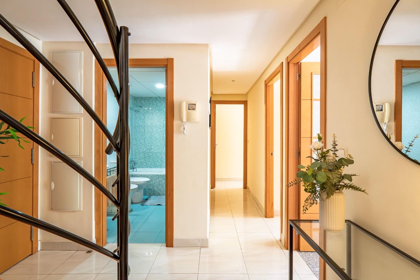 Ático de 2 habitaciones en Valle Niza en alquiler con piscina garaje - 1.000 € (Ref: 10015697)