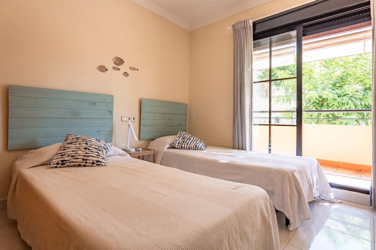 Ático de 2 habitaciones en Valle Niza en alquiler con piscina garaje - 1.000 € (Ref: 10015697)