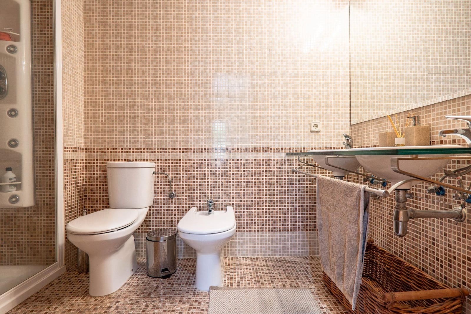 Ático de 2 habitaciones en Valle Niza en alquiler con piscina garaje - 1.000 € (Ref: 10015697)