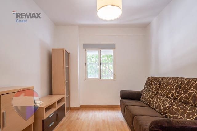 2 bedroom Flat for sale in Ciudad Jardín, Málaga city - € 170,000 (Ref: 10018970)