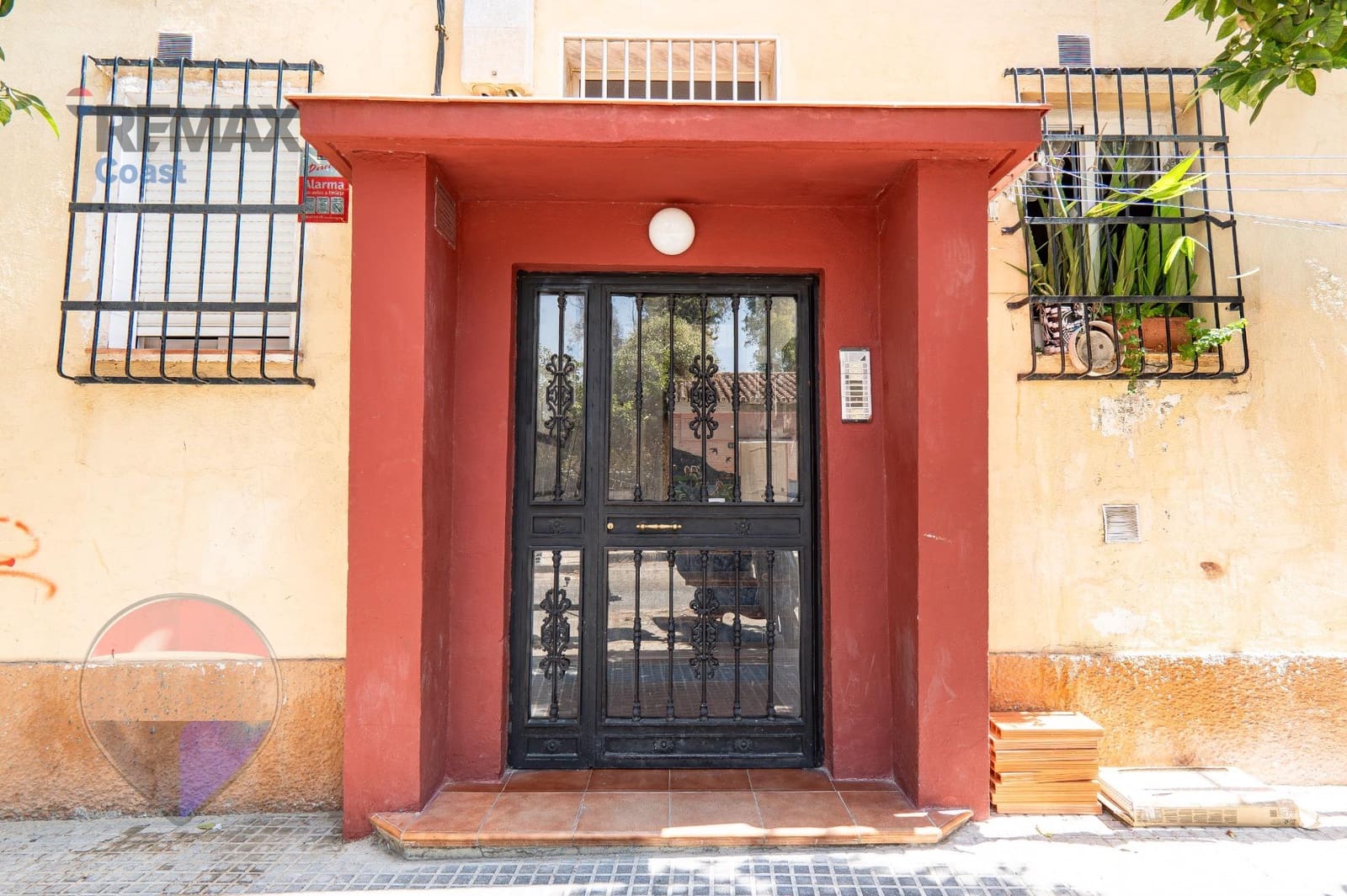 2 bedroom Flat for sale in Malaga city - € 170,000 (Ref: 10018970)