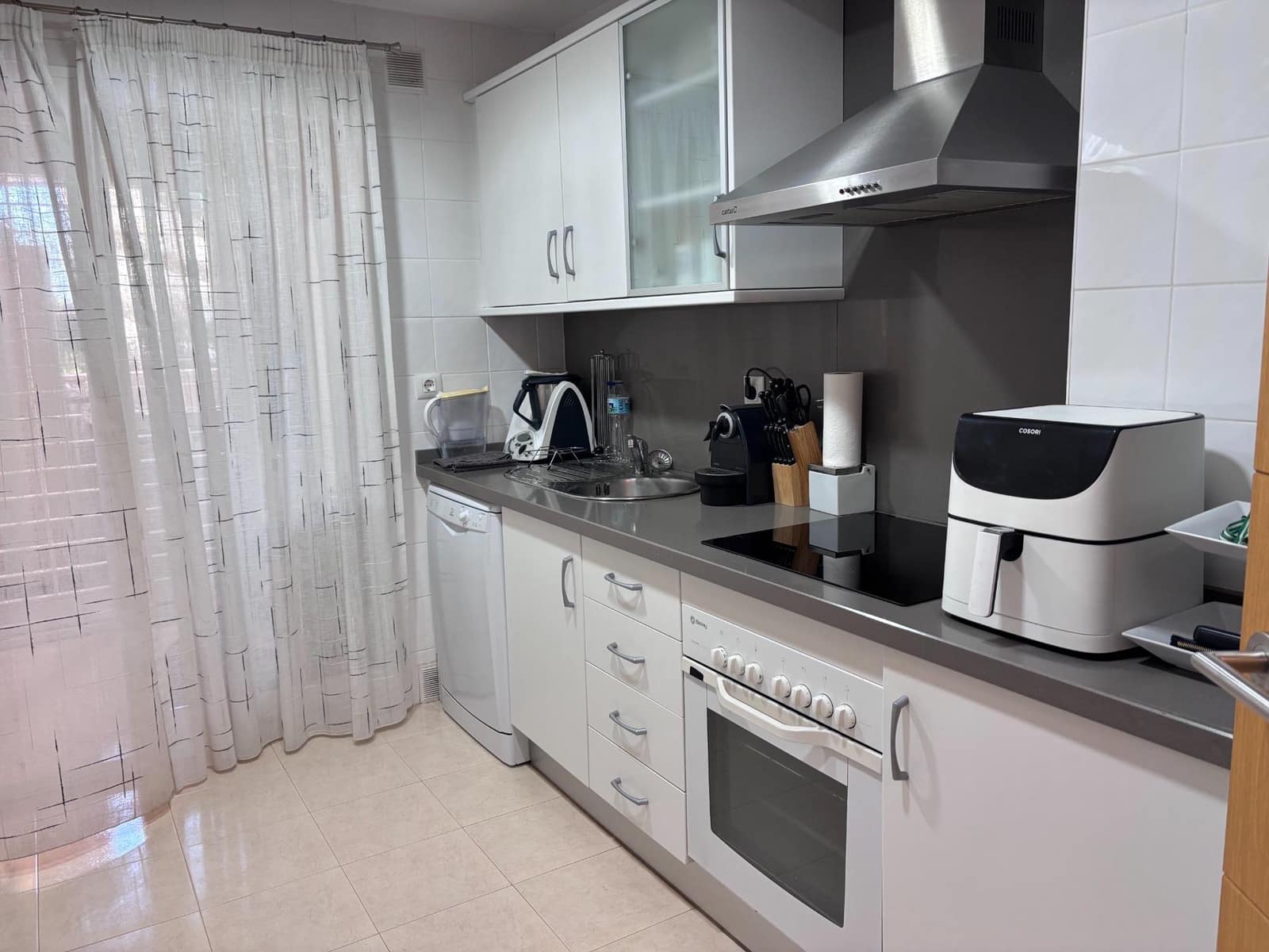 3 slaapkamer Flat te huur in Rincon de la Victoria met zwembad garage - € 1.300 (Ref: 10027431)