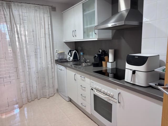 3 slaapkamer Flat te huur in Rincón de la Victoria met zwembad garage - € 1.300 (Ref: 10027431)