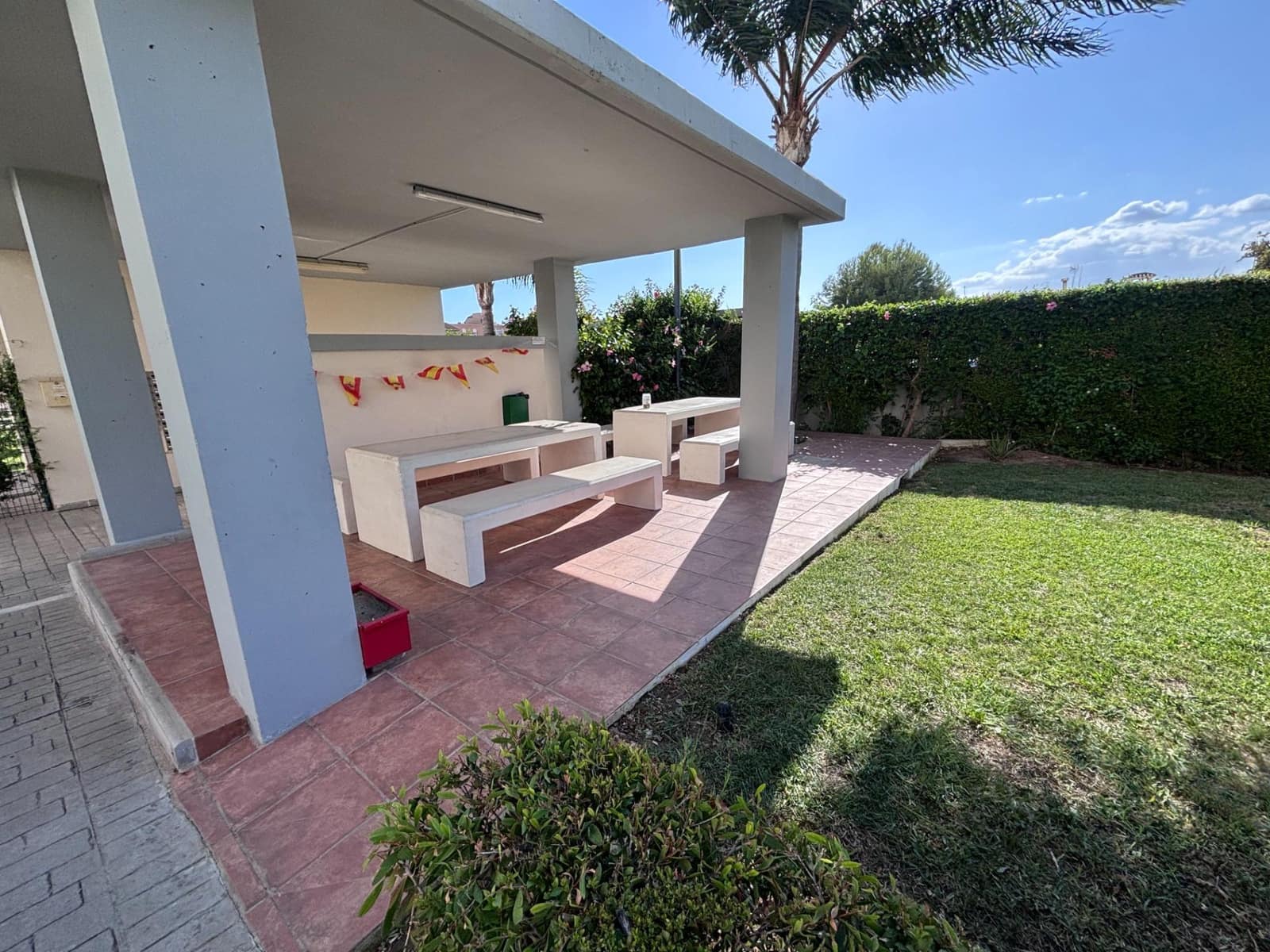 3 slaapkamer Flat te huur in Rincon de la Victoria met zwembad garage - € 1.300 (Ref: 10027431)