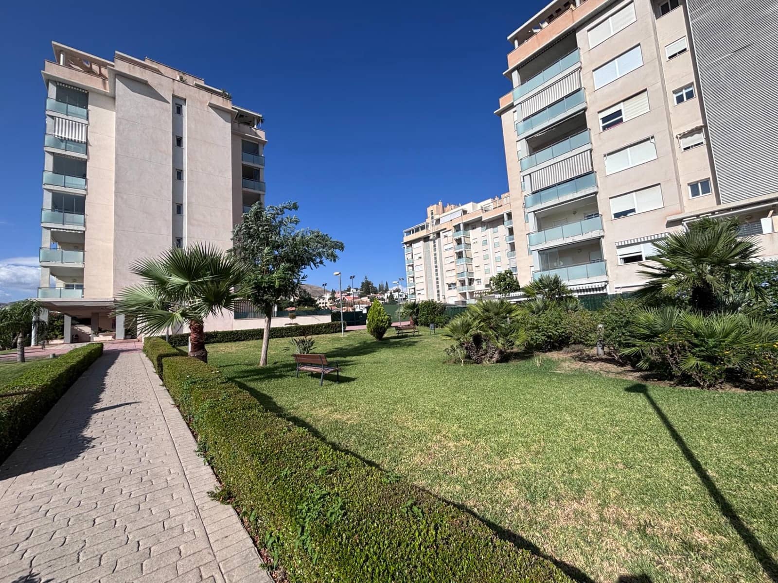 3 slaapkamer Flat te huur in Rincon de la Victoria met zwembad garage - € 1.300 (Ref: 10027431)