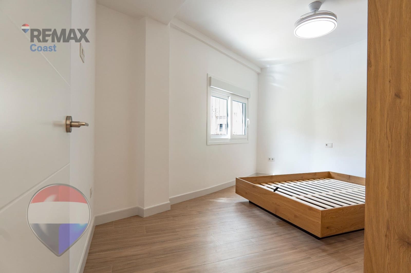 2 slaapkamer Appartement te huur in Malaga stad - € 1.000 (Ref: 10035498)