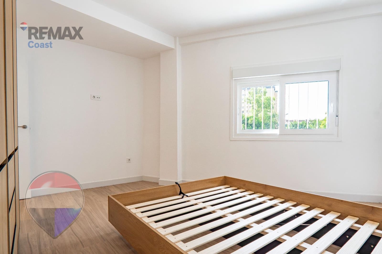 2 slaapkamer Appartement te huur in Malaga stad - € 1.000 (Ref: 10035498)
