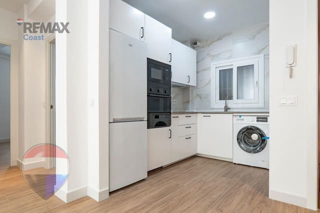 2 slaapkamer Appartement te huur in Gamarra, Málaga stad - € 1.000 (Ref: 10035498)