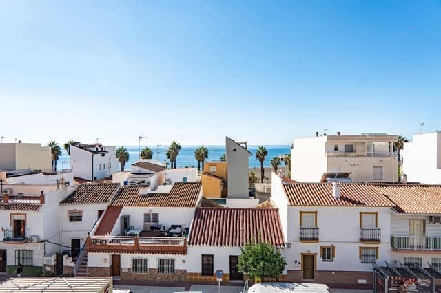 5 soveværelse Villa til salg i Caleta de Vélez, Vélez-Málaga med garage - € 730.000 (Ref: 10049495)