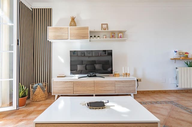 5 soveværelse Villa til salg i Caleta de Vélez, Vélez-Málaga med garage - € 730.000 (Ref: 10049495)