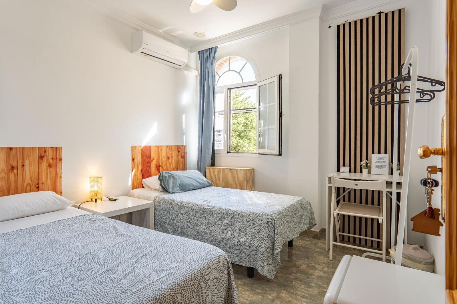 5 soveværelse Villa til salg i Caleta de Velez med garage - € 730.000 (Ref: 10049495)