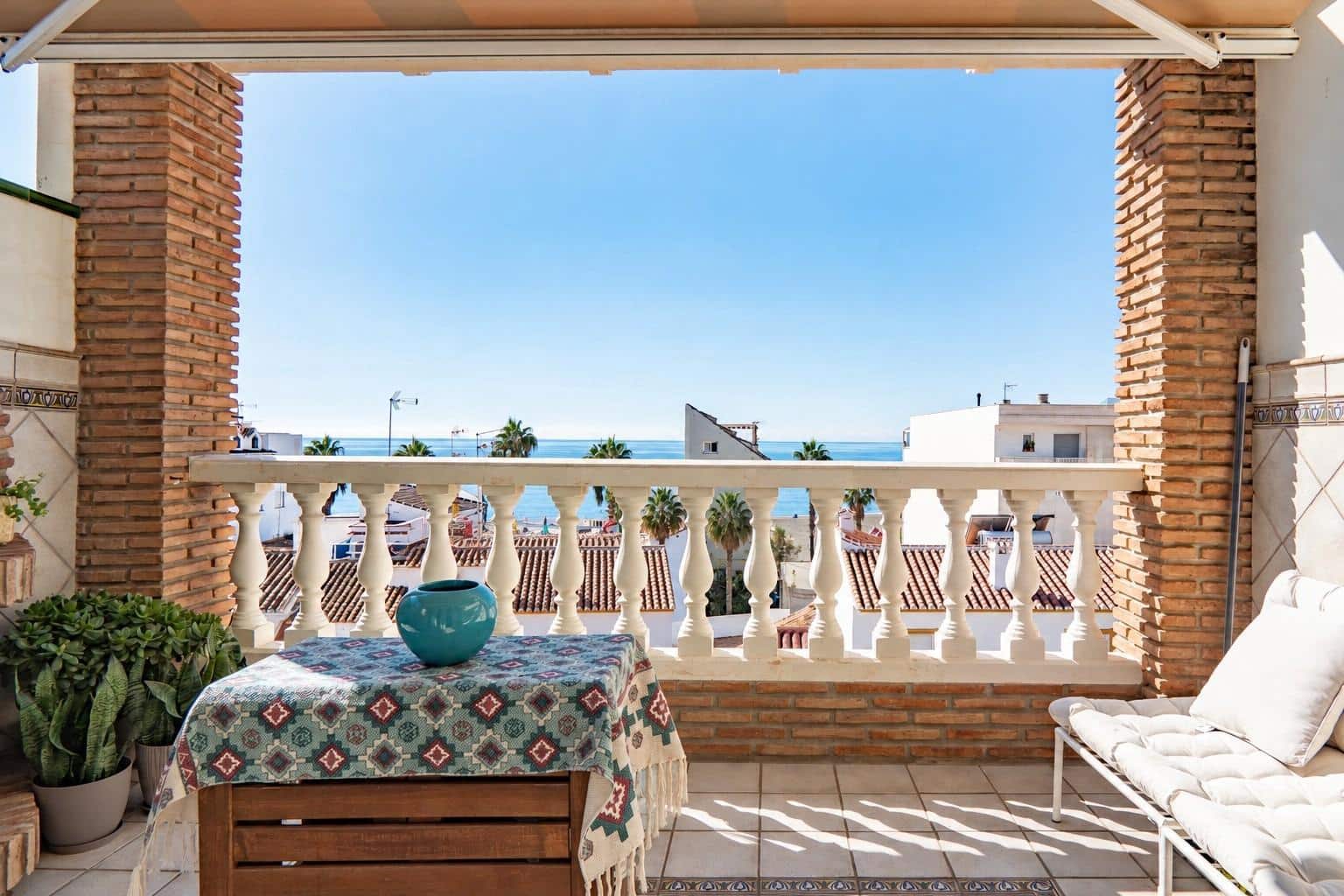 5 soveværelse Villa til salg i Caleta de Velez med garage - € 730.000 (Ref: 10049495)