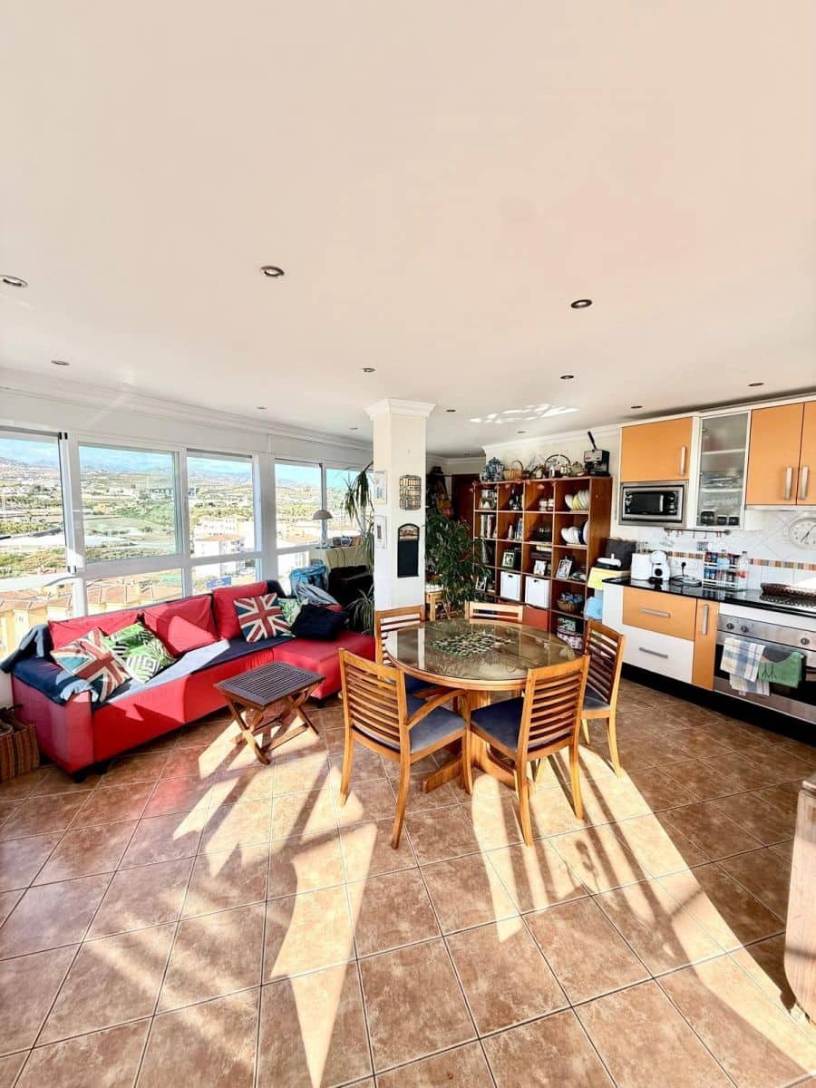 2 sovrum Takvåning att hyra i Velez-Malaga med pool - 1 100 € (Ref: 10049497)