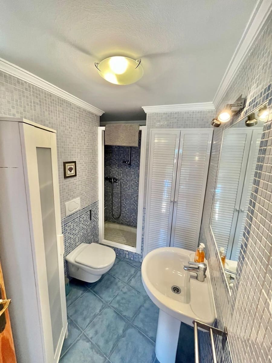 2 bedroom Penthouse for rent in Velez-Malaga with pool - € 1,050 (Ref: 10049497)