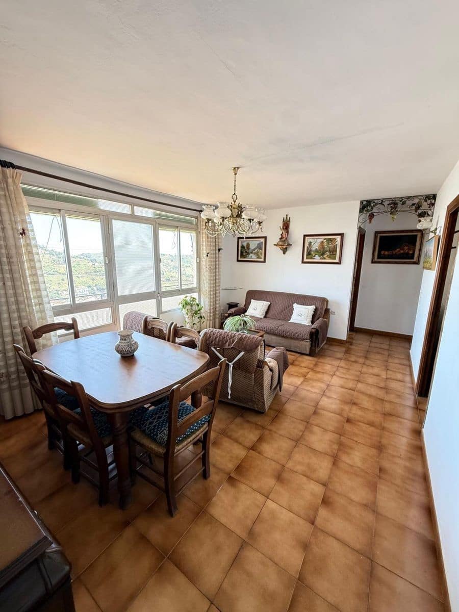 Chalet de 4 habitaciones en Cómpeta en venta - 650.000 € (Ref: 10049498)