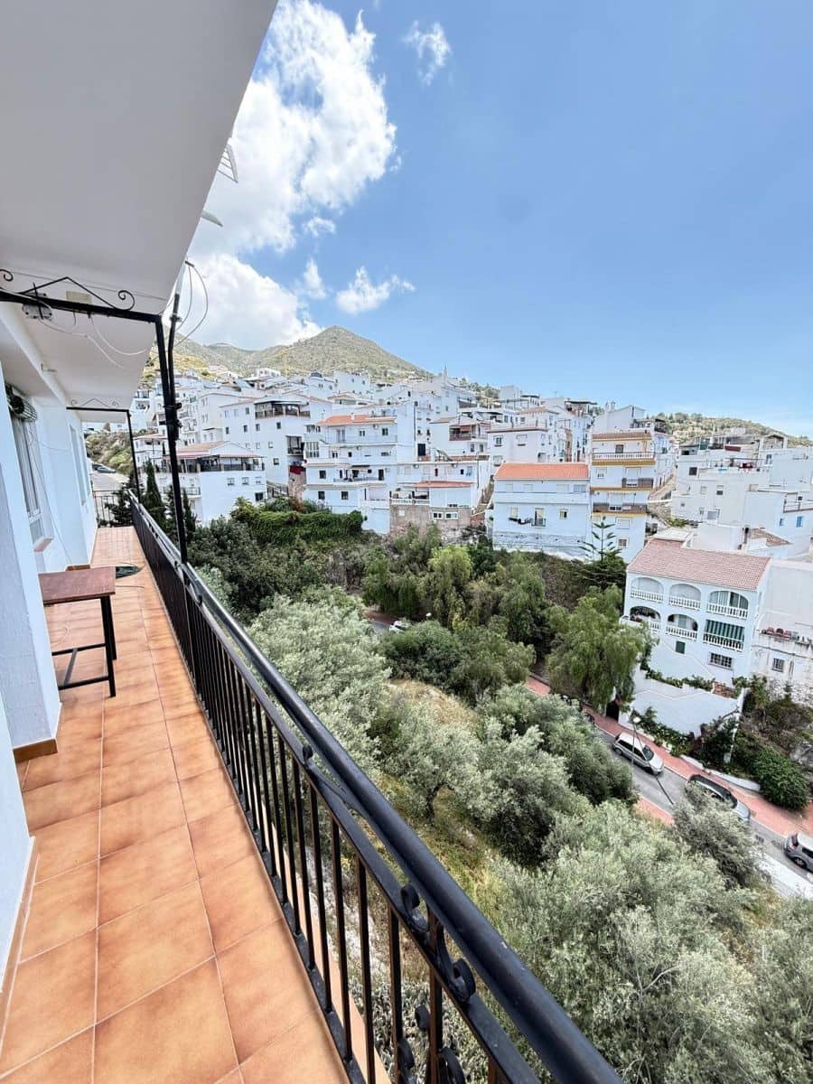Chalet de 4 habitaciones en Cómpeta en venta - 650.000 € (Ref: 10049498)