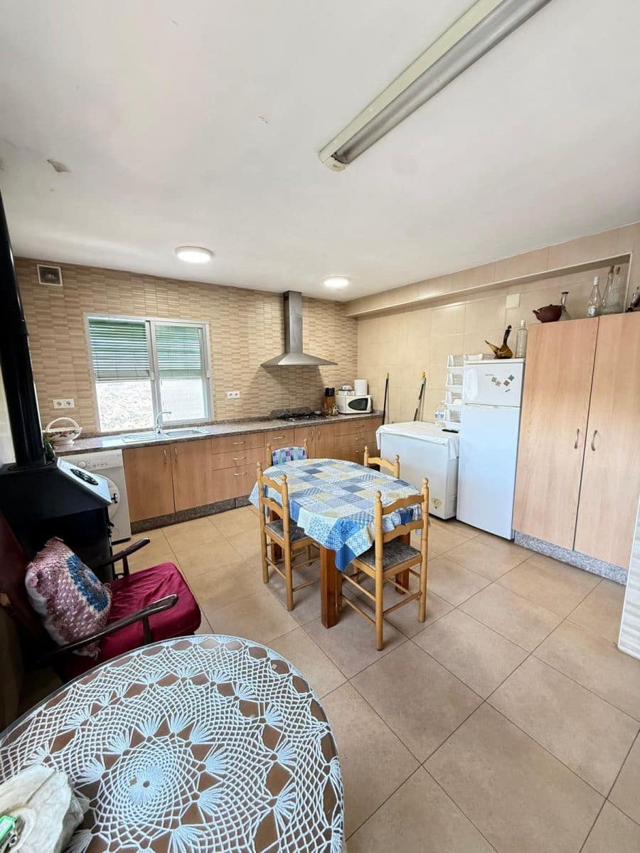 Chalet de 4 habitaciones en Cómpeta en venta - 650.000 € (Ref: 10049498)