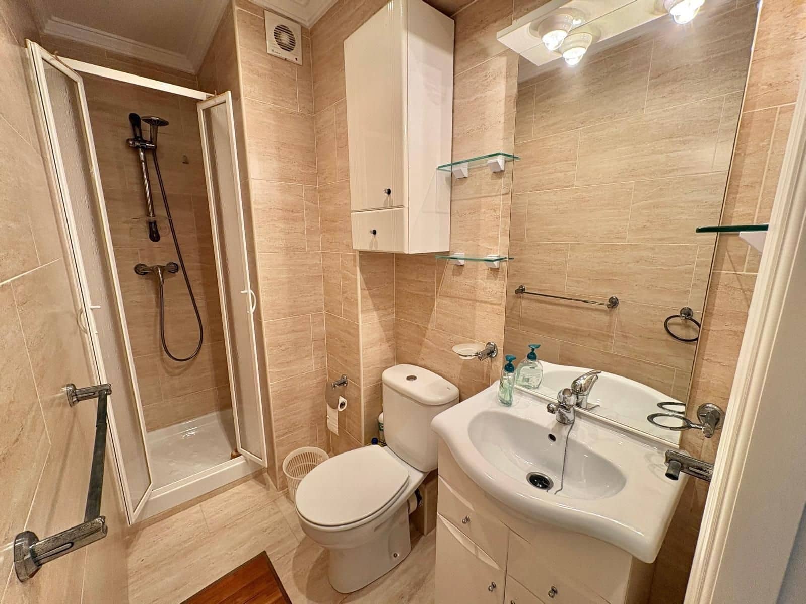 2 bedroom Flat for rent in Velez-Malaga with pool garage - € 1,400 (Ref: 10049502)