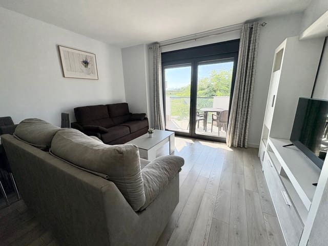 2 slaapkamer Flat te huur in Valle Niza, Vélez-Málaga met zwembad garage - € 1.000 (Ref: 10049503)