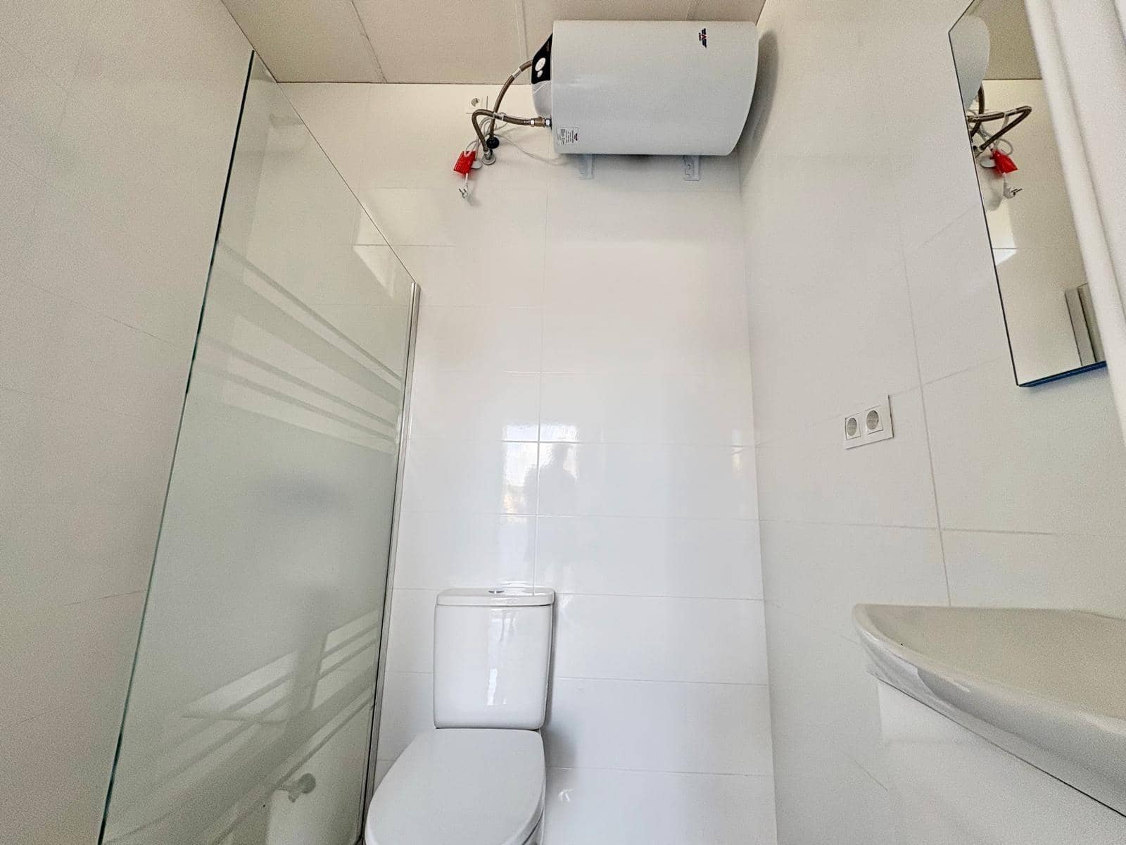 2 bedroom Flat for rent in Valle Niza with pool garage - € 1,000 (Ref: 10049503)