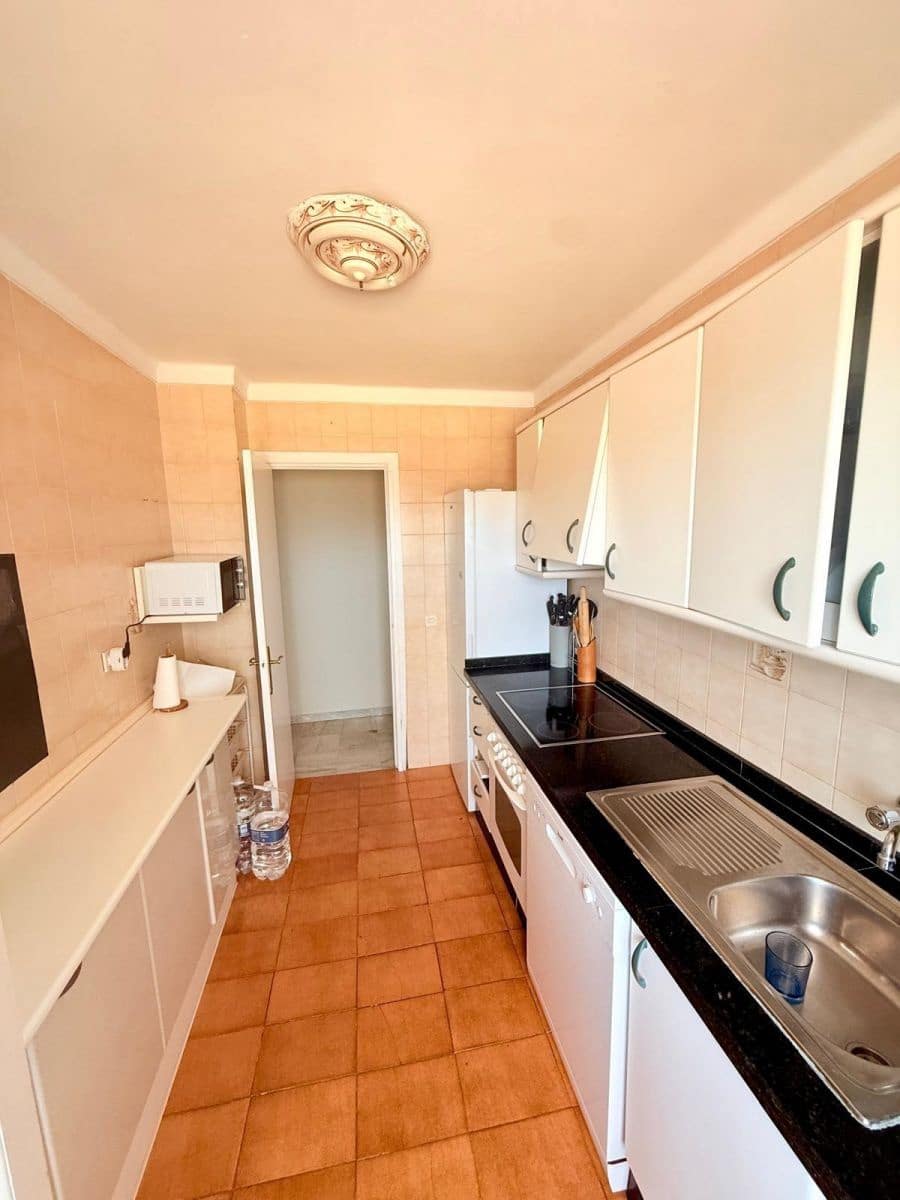 4 bedroom Apartment for rent in Velez-Malaga with pool - € 1,350 (Ref: 10049504)