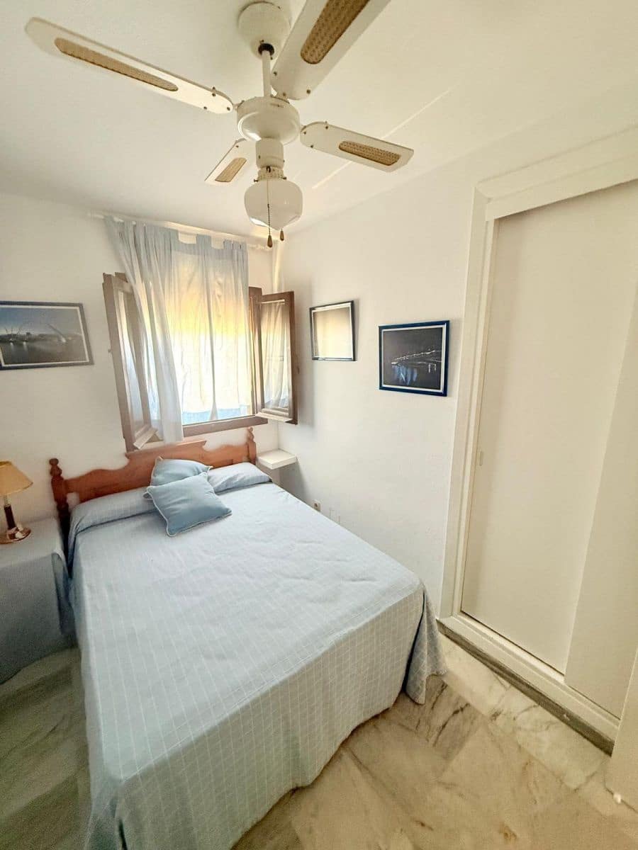 4 bedroom Apartment for rent in Velez-Malaga with pool - € 1,350 (Ref: 10049504)