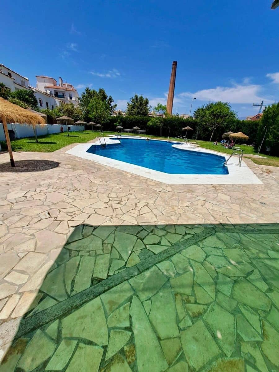 4 bedroom Apartment for rent in Velez-Malaga with pool - € 1,350 (Ref: 10049504)