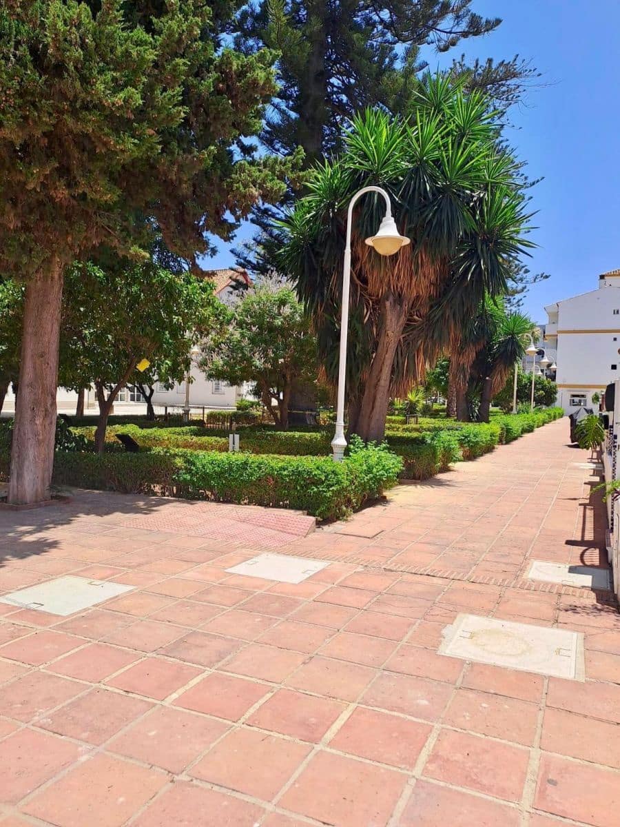 4 bedroom Apartment for rent in Velez-Malaga with pool - € 1,350 (Ref: 10049504)