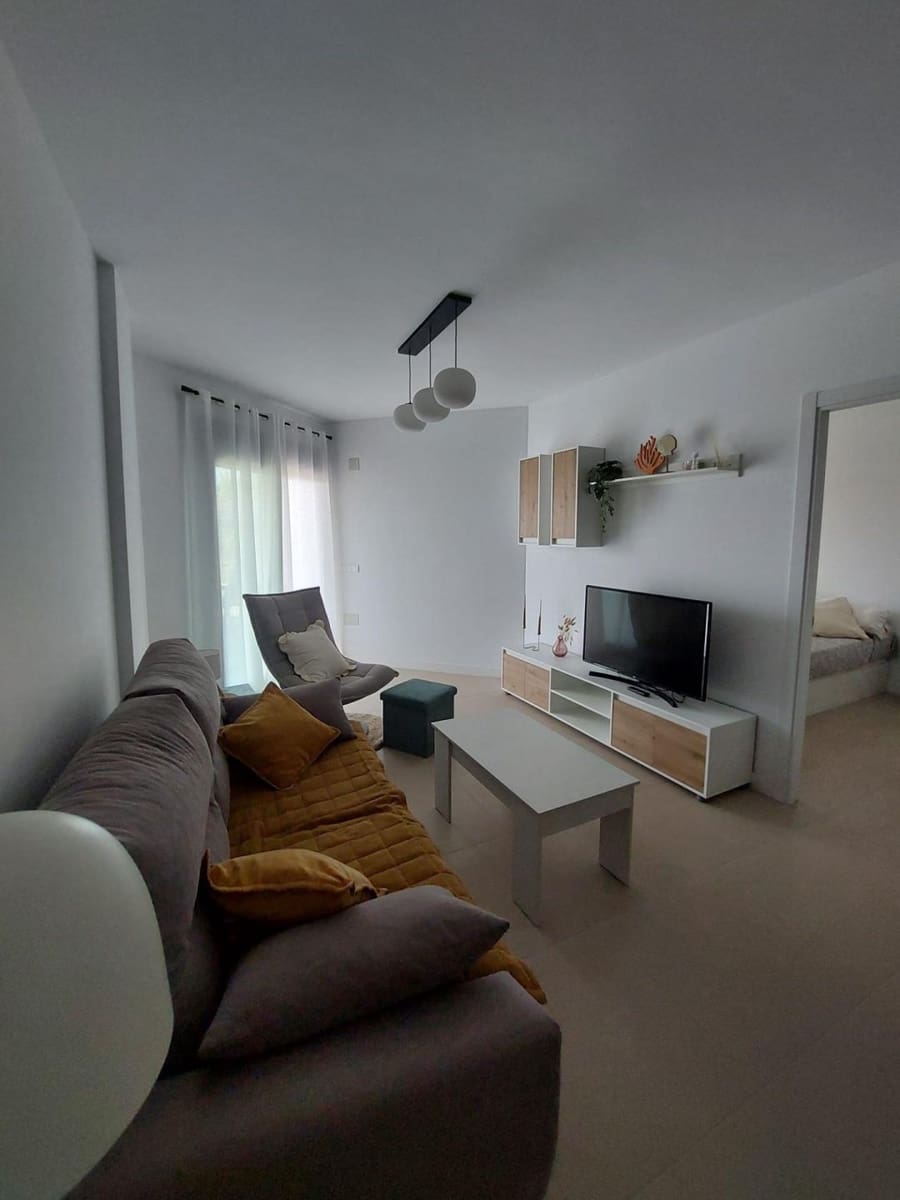2 makuuhuone Ranta-asunto vuokrattavana paikassa Valle Niza mukana uima-altaan - 1 200 € (Ref: 10049506)