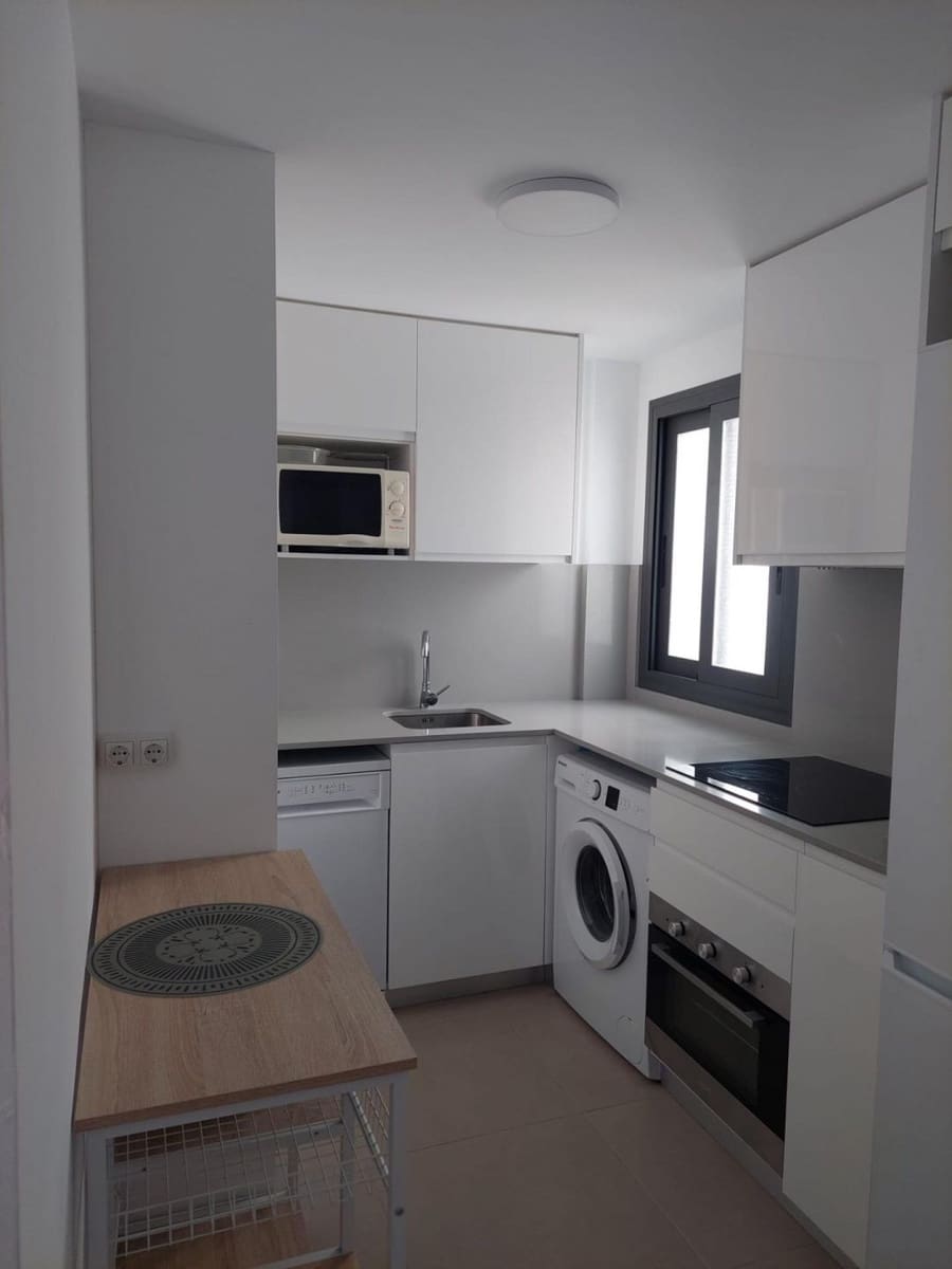 2 makuuhuone Ranta-asunto vuokrattavana paikassa Valle Niza mukana uima-altaan - 1 200 € (Ref: 10049506)