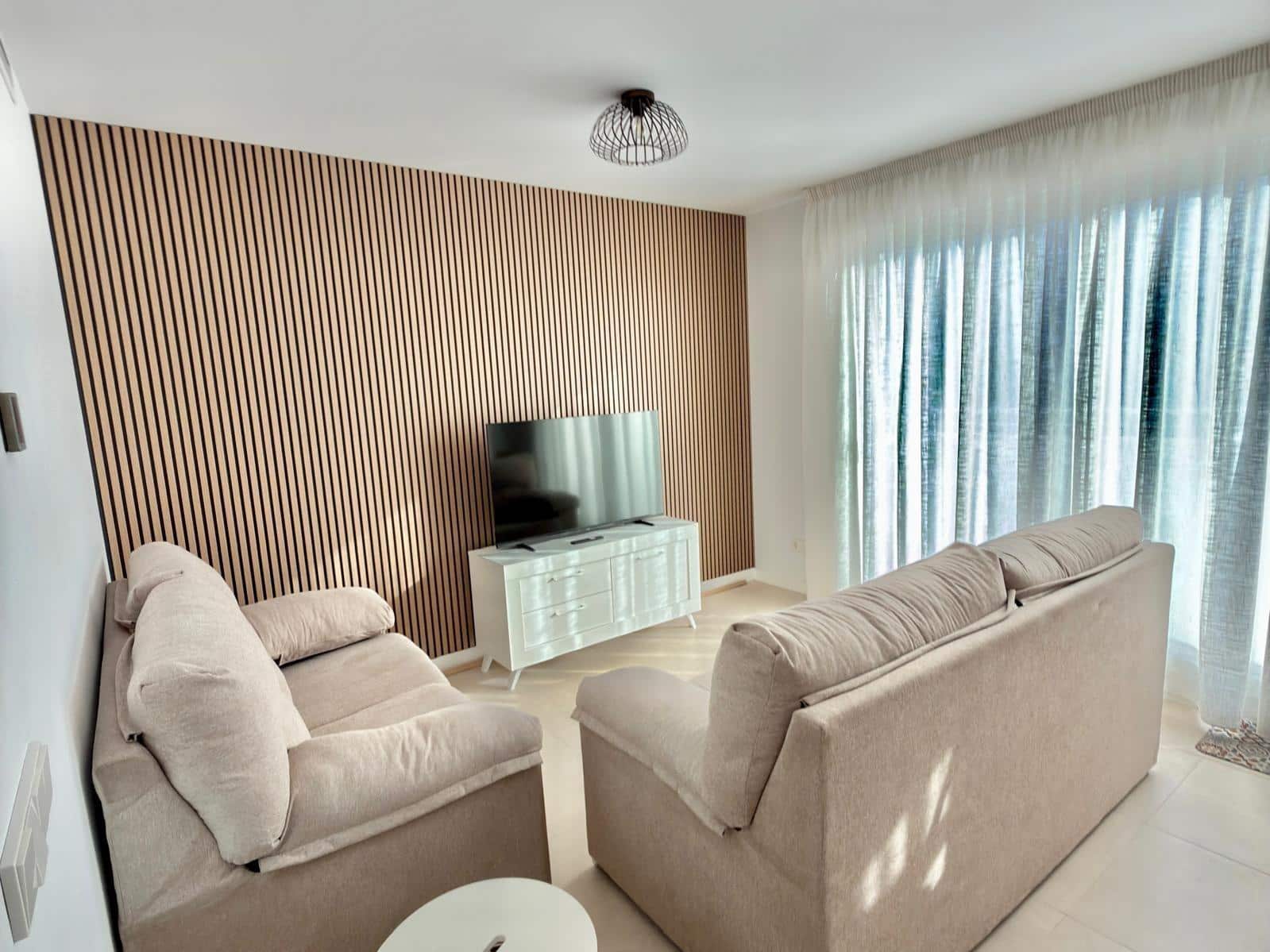 Ático de 3 habitaciones en Vélez-Málaga en alquiler con piscina - 1.800 € (Ref: 10055468)