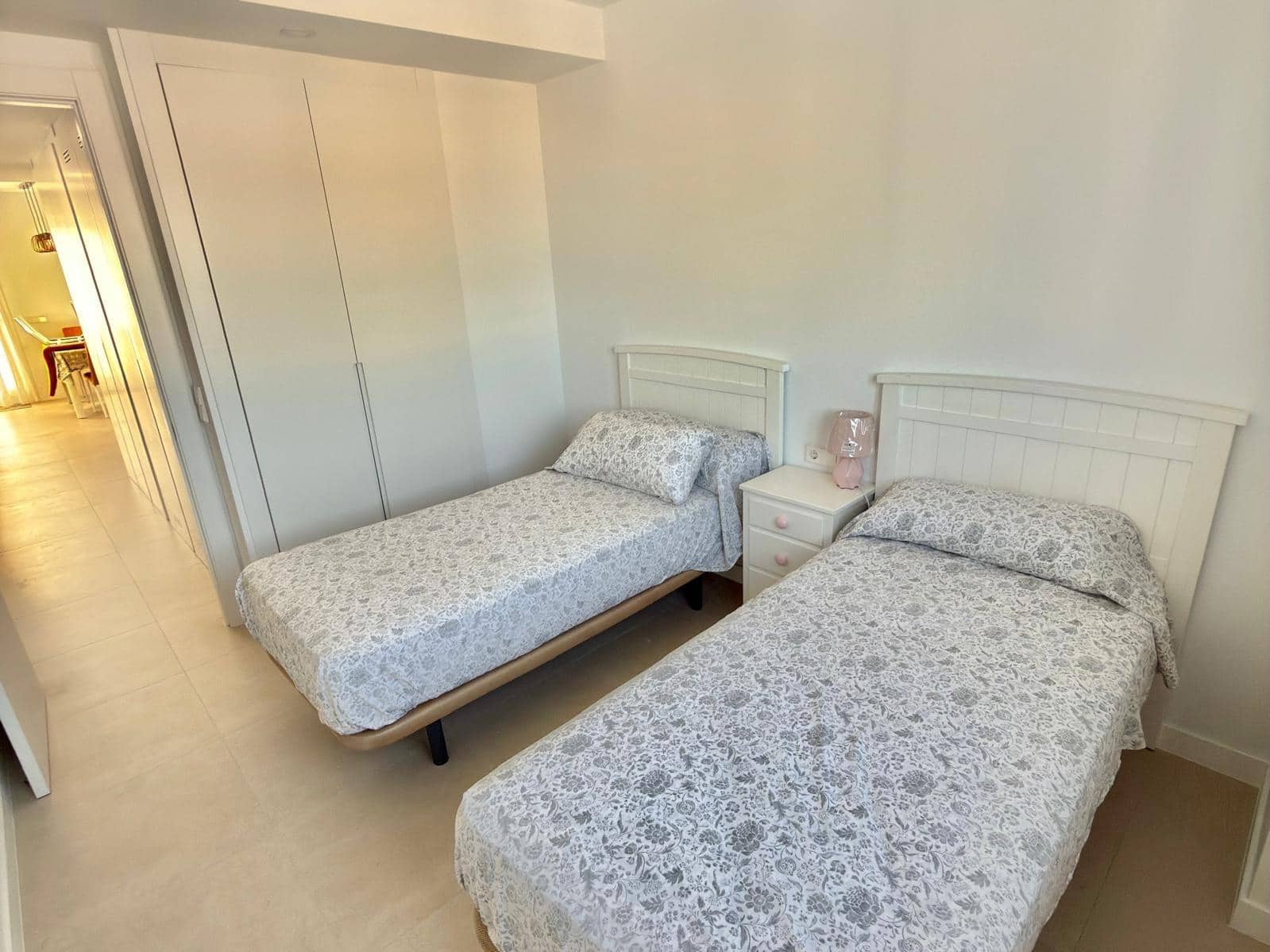 Ático de 3 habitaciones en Vélez-Málaga en alquiler con piscina - 1.800 € (Ref: 10055468)