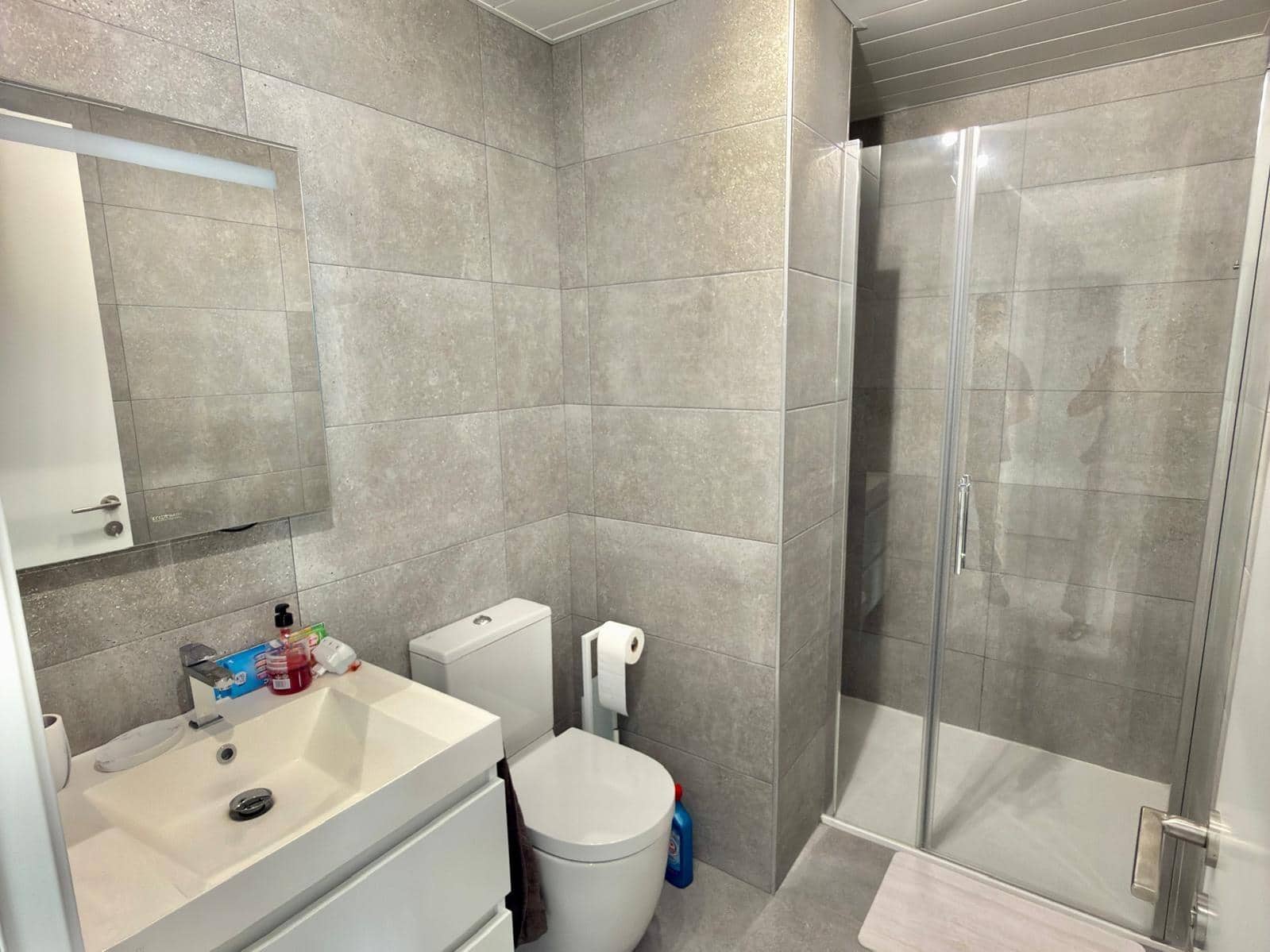 Ático de 3 habitaciones en Vélez-Málaga en alquiler con piscina - 1.800 € (Ref: 10055468)