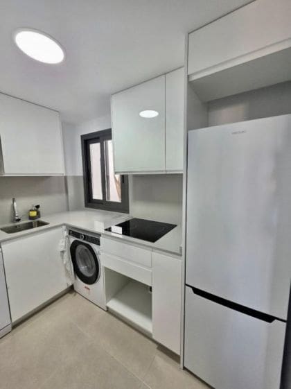 2 quarto Apartamento para arrendar em Almayate com piscina garagem - 1 200 € (Ref: 10059295)