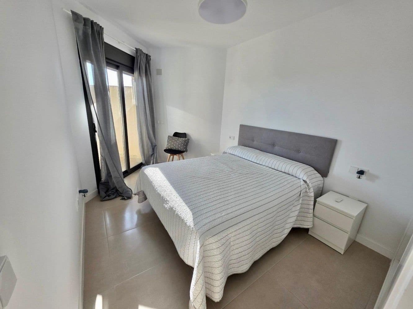 2 quarto Apartamento para arrendar em Almayate com piscina garagem - 1 200 € (Ref: 10059295)