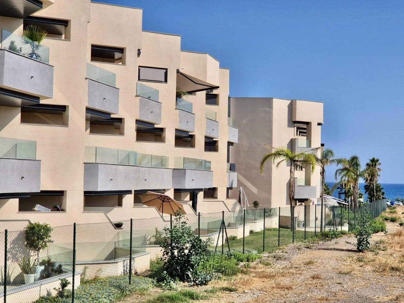 2 quarto Apartamento para arrendar em Almayate com piscina garagem - 1 200 € (Ref: 10059295)