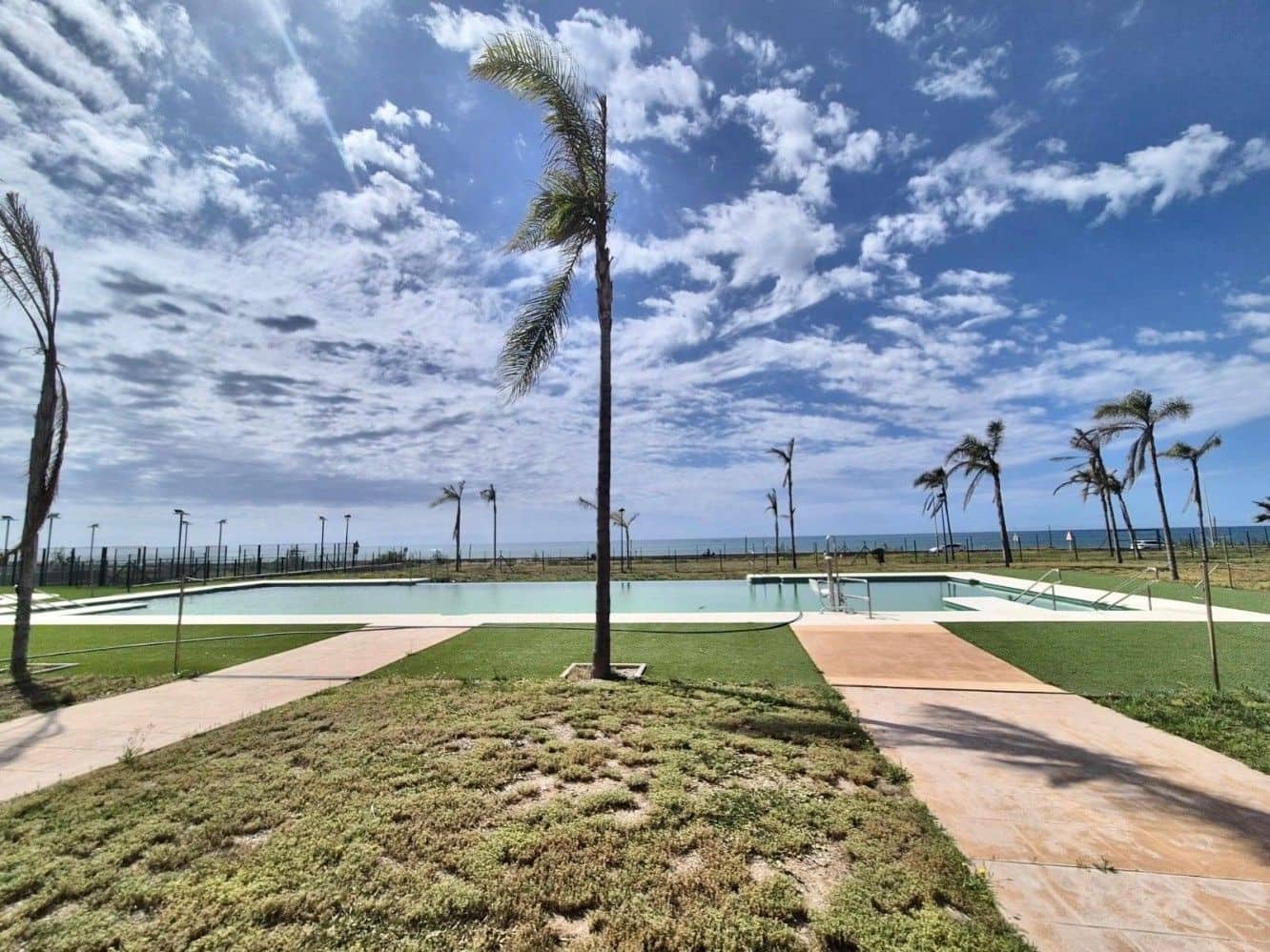 2 quarto Apartamento para arrendar em Almayate com piscina garagem - 1 200 € (Ref: 10059295)