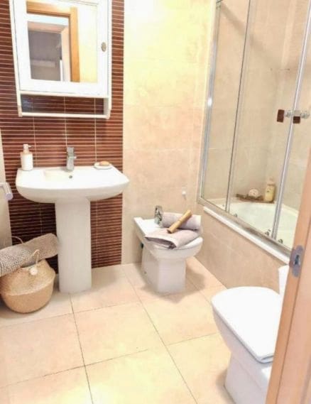 2 quarto Apartamento para arrendar em Torre del Mar com piscina - 1 500 € (Ref: 10059296)