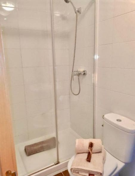 2 quarto Apartamento para arrendar em Torre del Mar com piscina - 1 500 € (Ref: 10059296)