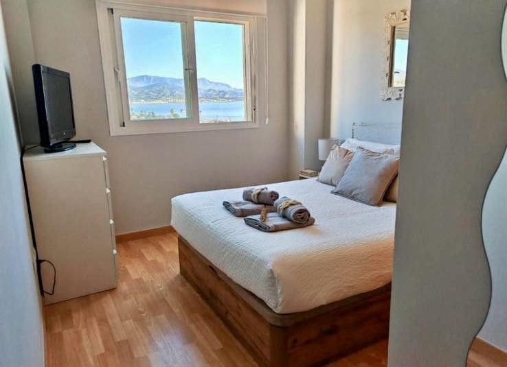 2 quarto Apartamento para arrendar em Torre del Mar com piscina - 1 500 € (Ref: 10059296)