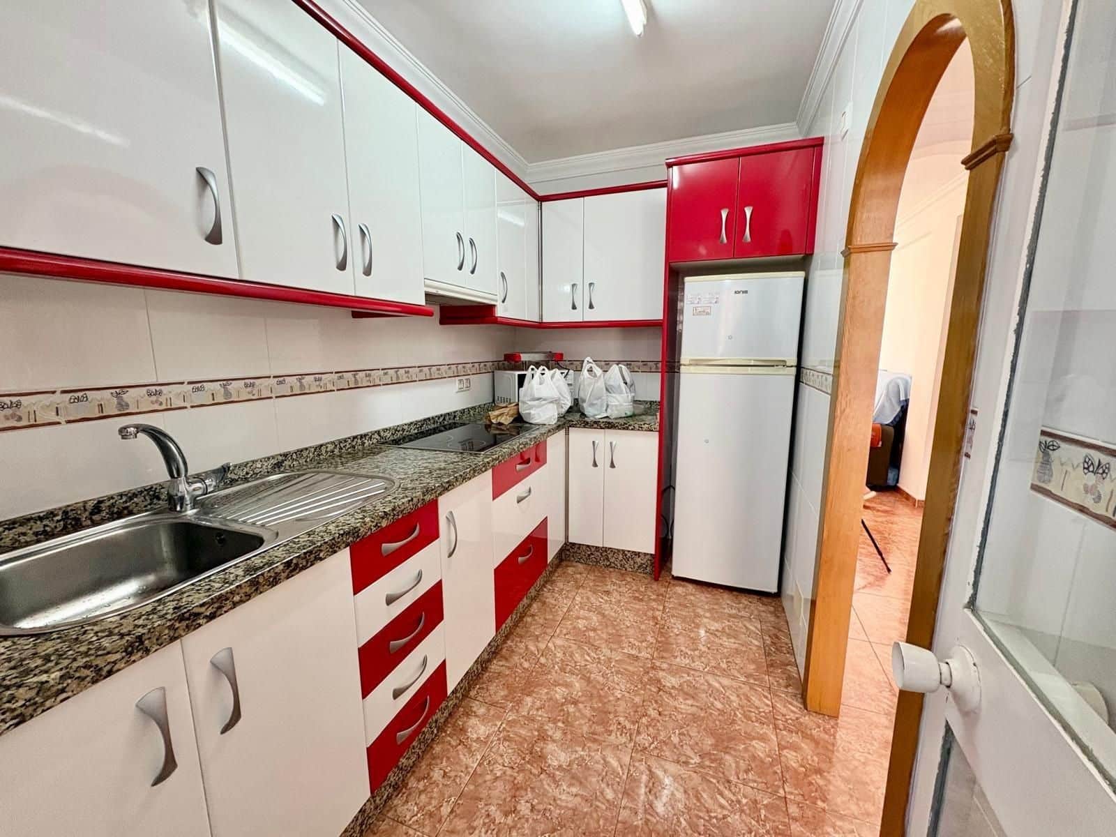 2 soverom Leilighet til leie i Torre del Mar med svømmebasseng - € 950 (Ref: 10062131)