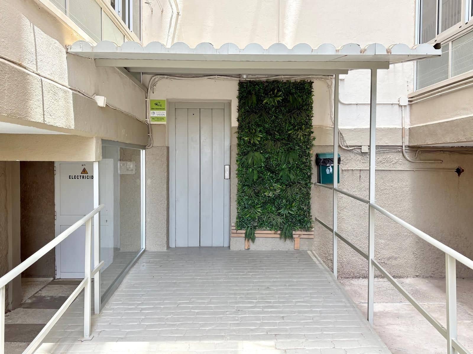 2 soverom Leilighet til leie i Torre del Mar med svømmebasseng - € 950 (Ref: 10062131)