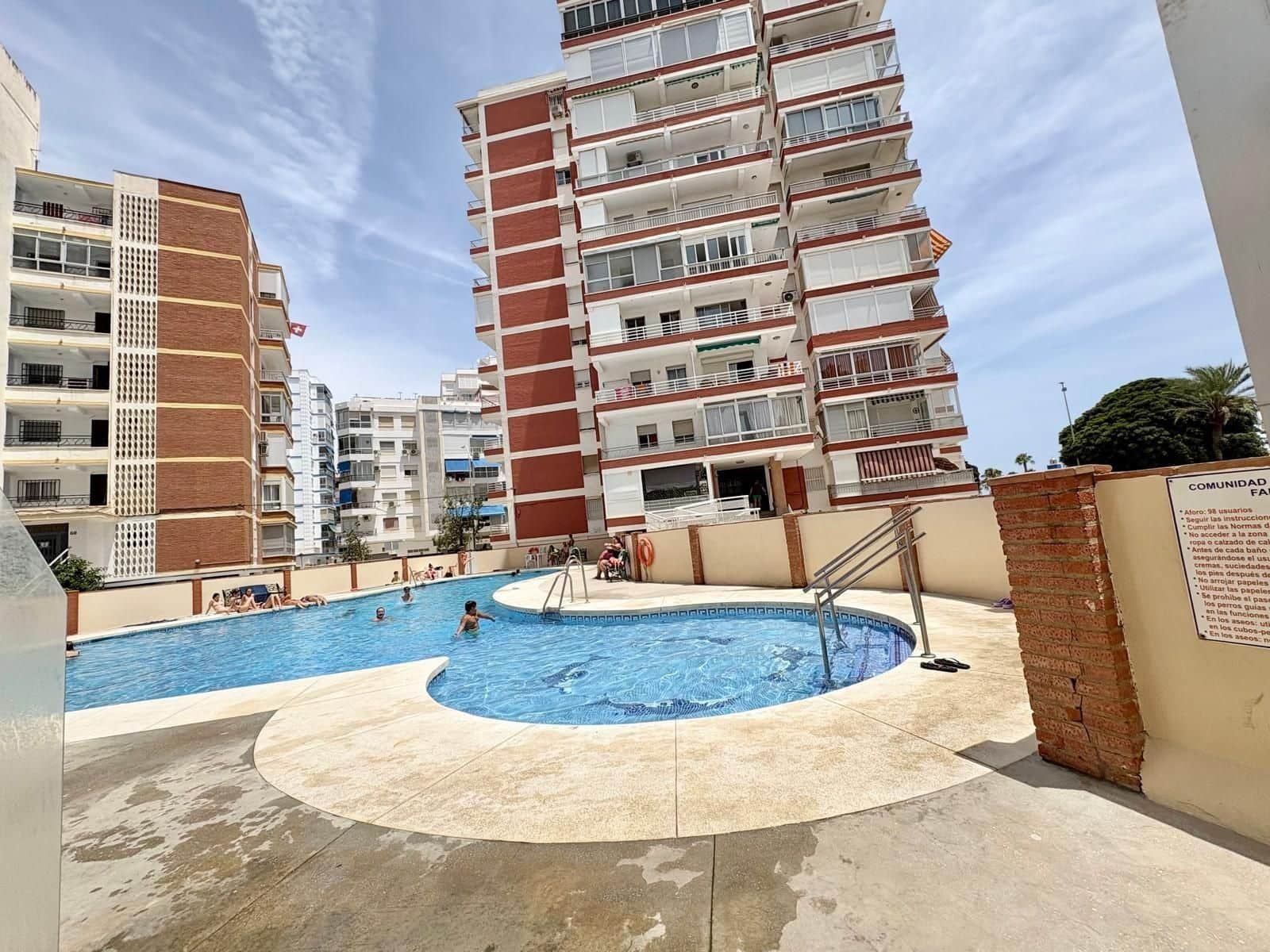 2 soverom Leilighet til leie i Torre del Mar med svømmebasseng - € 950 (Ref: 10062131)