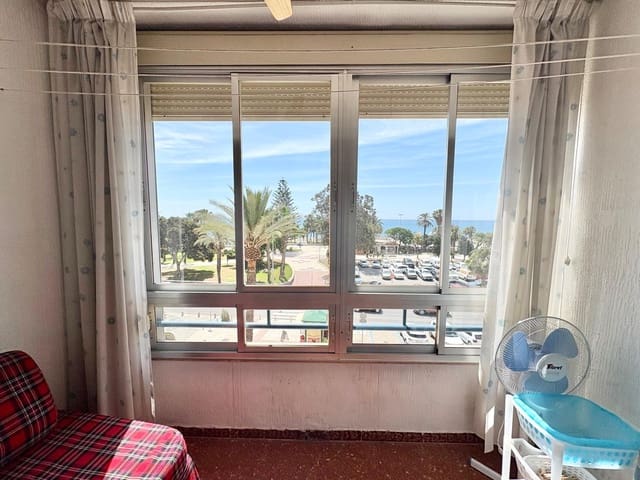 Apartamento de 1 habitación en Torre del Mar, Vélez-Málaga en alquiler - 700 € (Ref: 10062132)