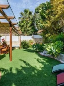 4 makuuhuone Huvila vuokrattavana paikassa Benajarafe mukana uima-altaan - 3 500 € (Ref: 10062134)