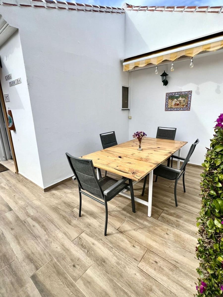 4 Zimmer Villa zu verkaufen in Caleta de Velez mit Pool - 669.000 € (Ref: 10062135)