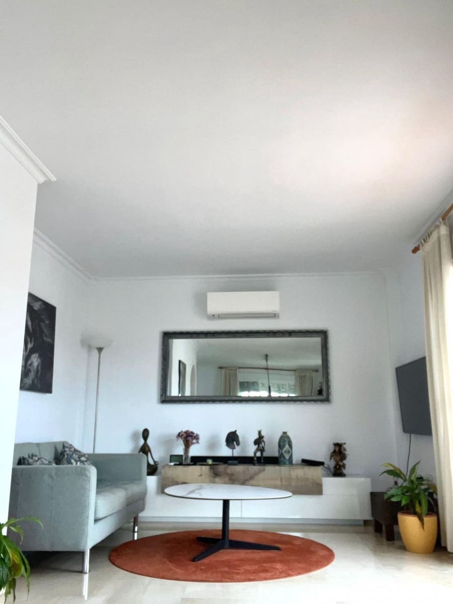 4 Zimmer Villa zu verkaufen in Caleta de Velez mit Pool - 669.000 € (Ref: 10062135)