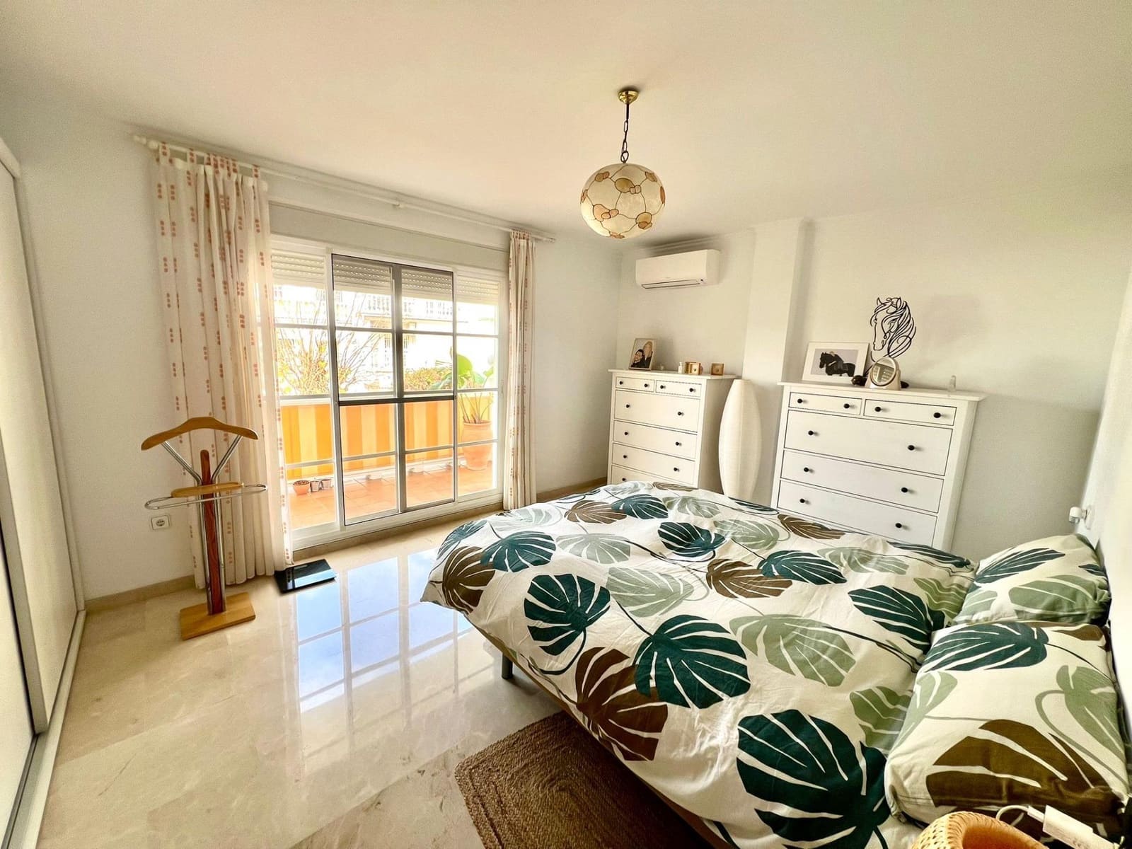 4 Zimmer Villa zu verkaufen in Caleta de Velez mit Pool - 669.000 € (Ref: 10062135)
