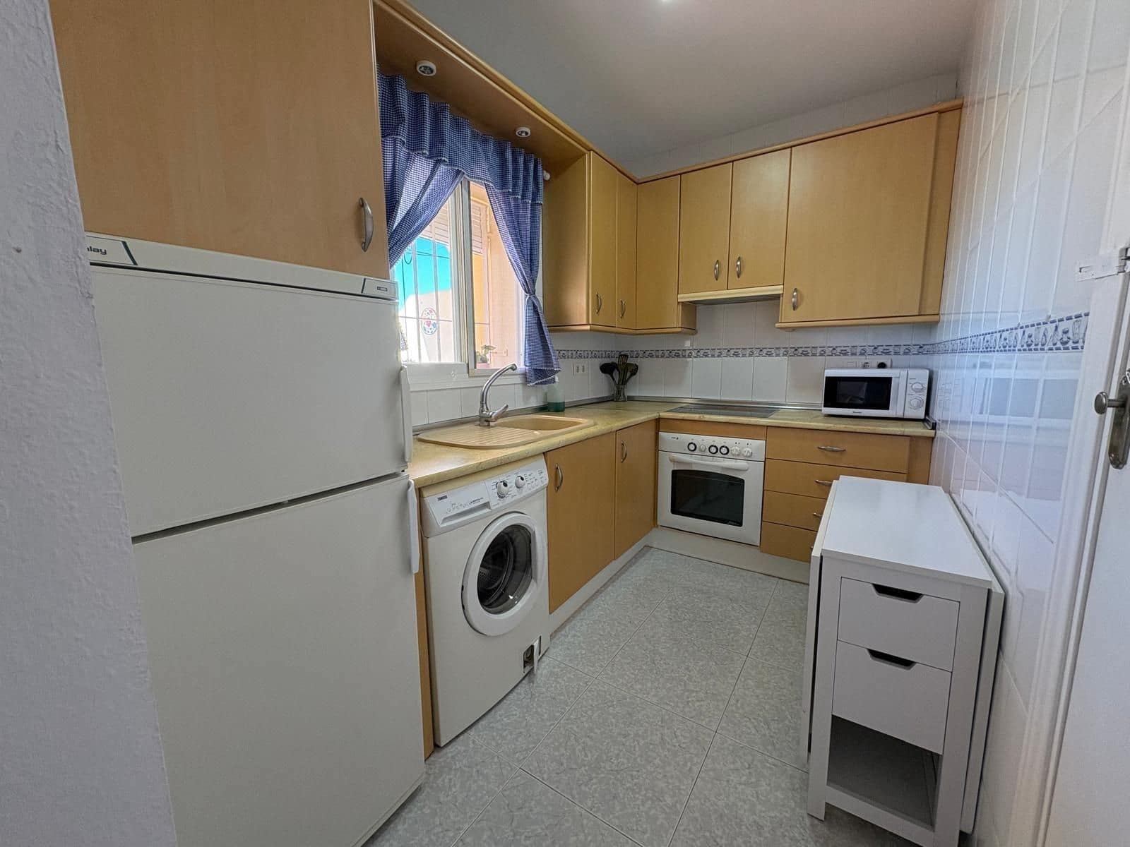 1 slaapkamer Appartement te huur in Torrox Park met zwembad - € 700 (Ref: 10062137)