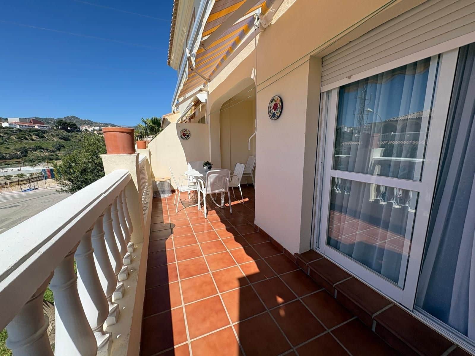 1 slaapkamer Appartement te huur in Torrox Park met zwembad - € 700 (Ref: 10062137)